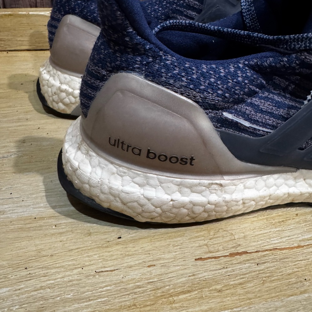 Adidas Women’s Ultraboosts - Navy - Picture 7 of 11